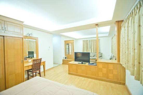 Rumah tetamu Jolly & Restaurant