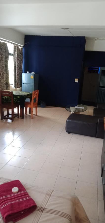 La Canteena Apartment *