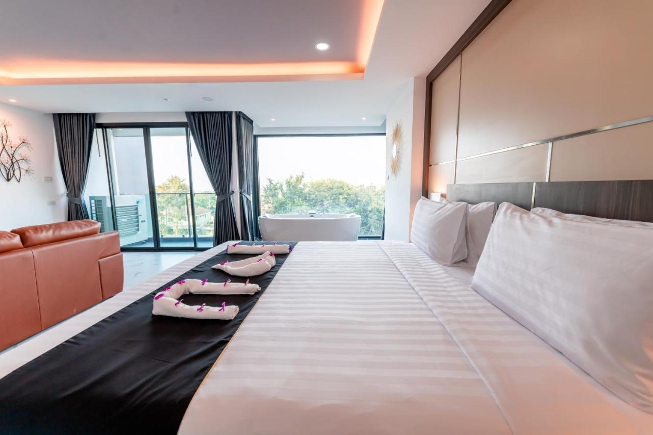 The Proud - Sha Certified โรงแรม Pattaya