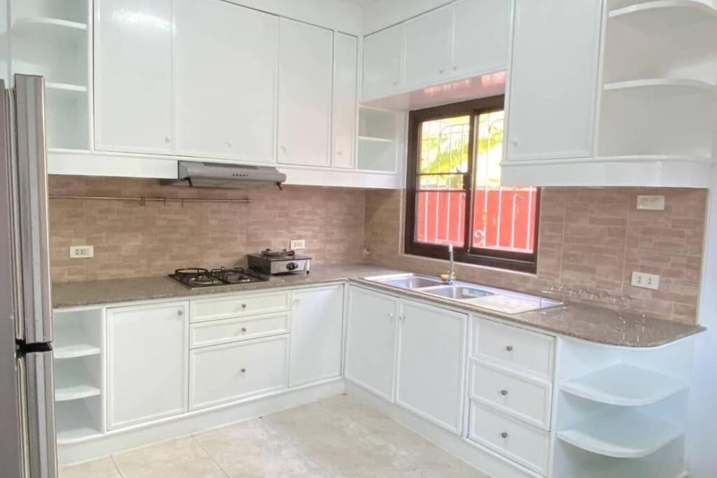 Villa Quiet Village,beach 3km,pool House,bbq Snoker *