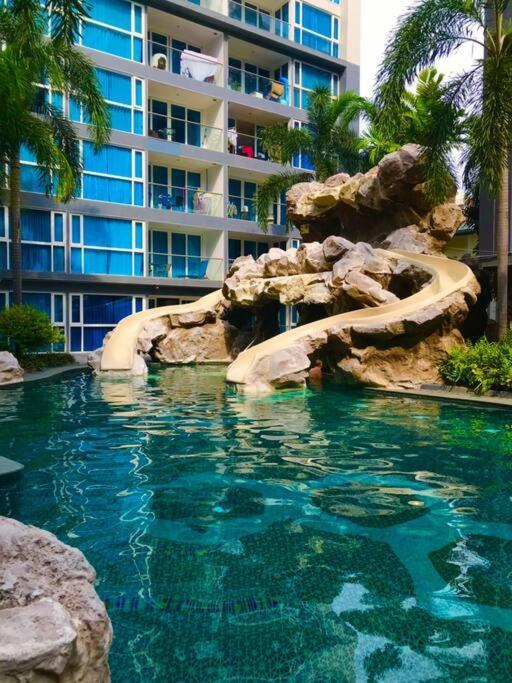 Centara Avenue * Pattaya
