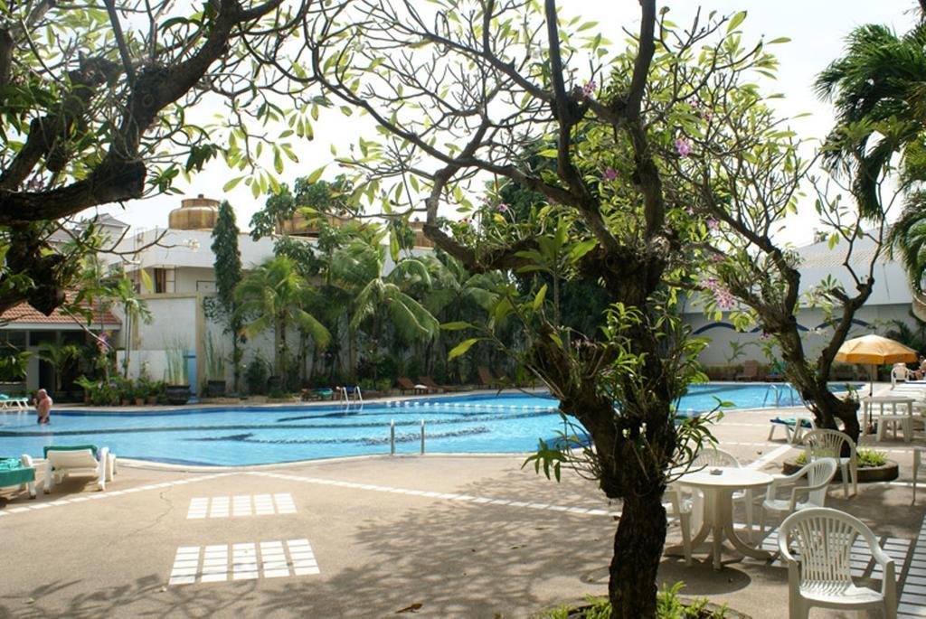 Royal Twins Palace Pattaya