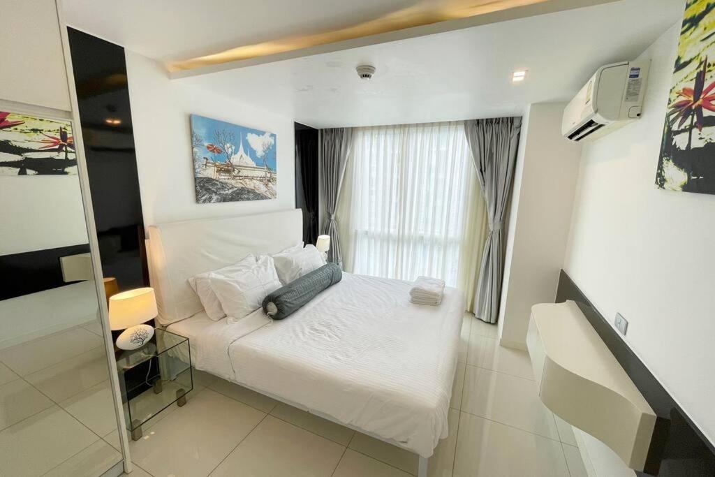 Apartment Glamorous 1 Bedroom In Center