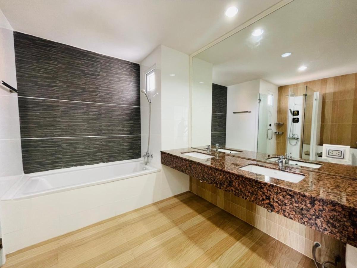 Kw Pool Villa Pattaya