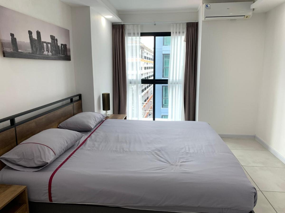 5 Min Walk To Beach Tropical Garden Apartment Pattaya