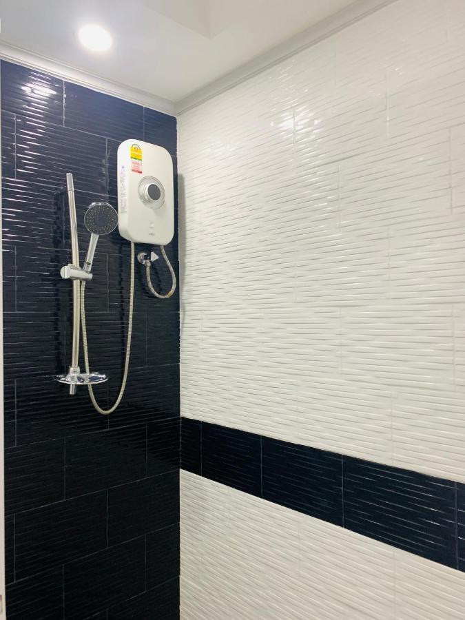 5 Min Walk To Beach Tropical Garden Apartment Pattaya