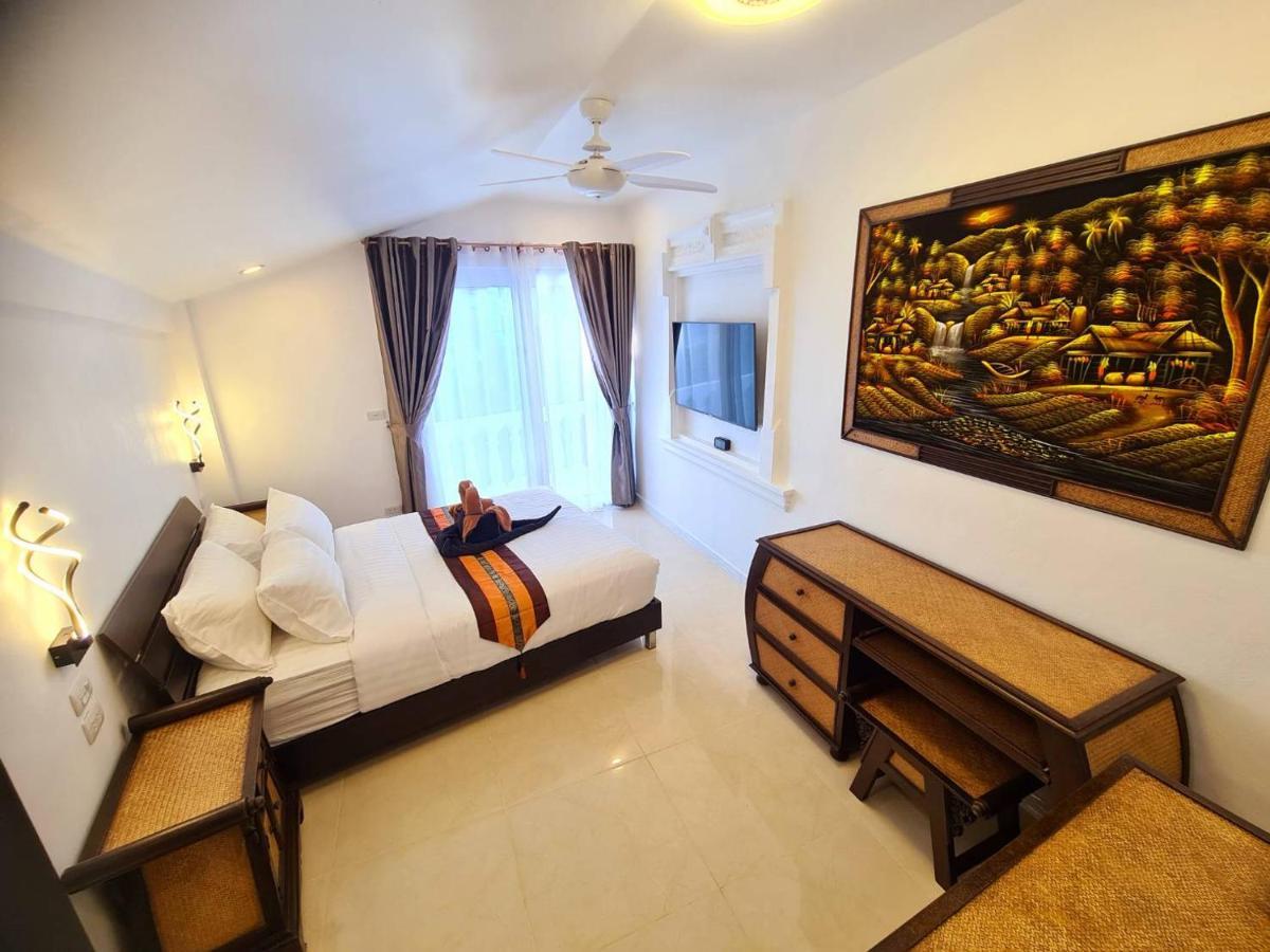 Izzyland Luxury Pool Walking Street 5 Bedrooms * Pattaya