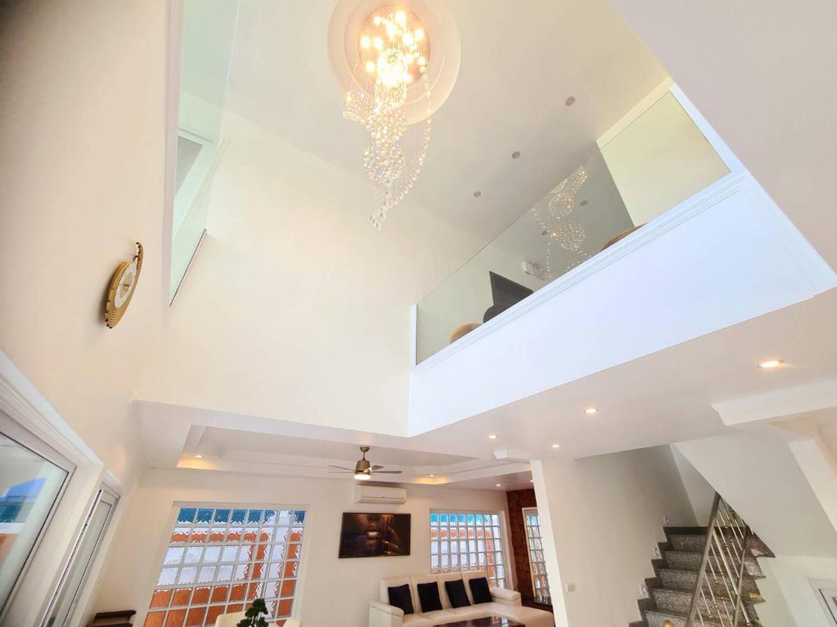 Izzyland Luxury Pool Walking Street 5 Bedrooms *