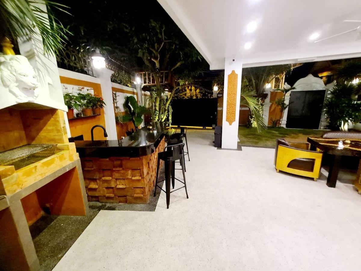 Izzyland Luxury Pool Walking Street 5 Bedrooms
