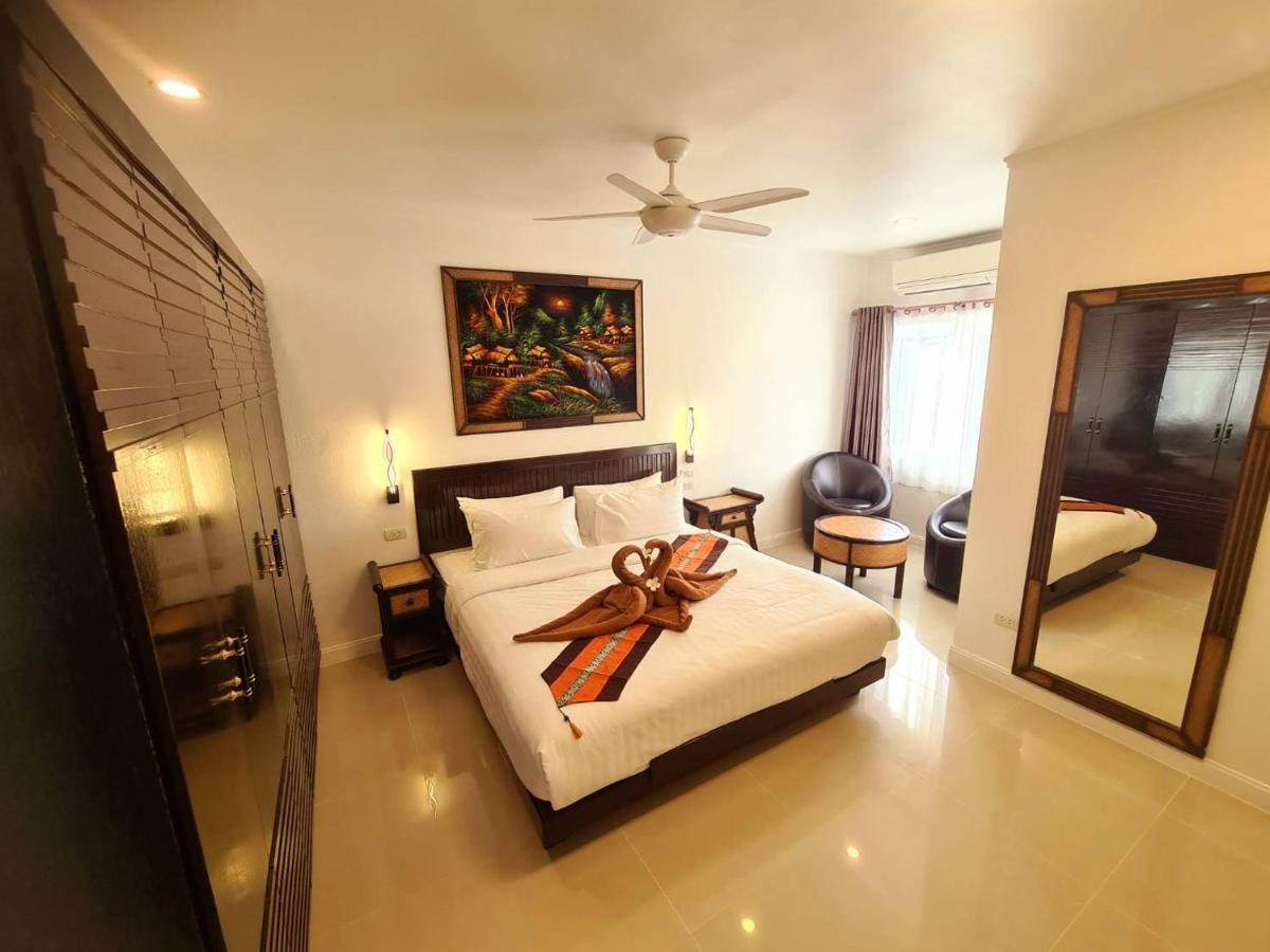 Izzyland Luxury Pool Walking Street 5 Bedrooms * Pattaya