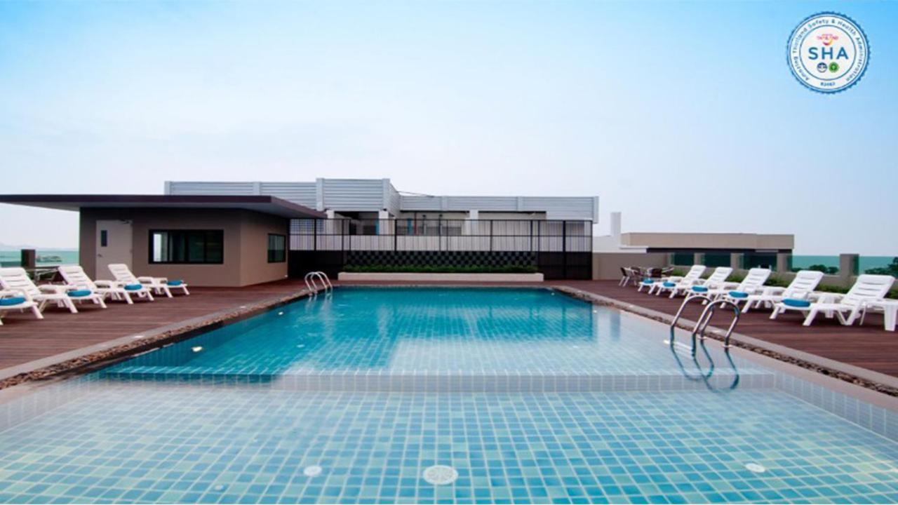 Hotel The 