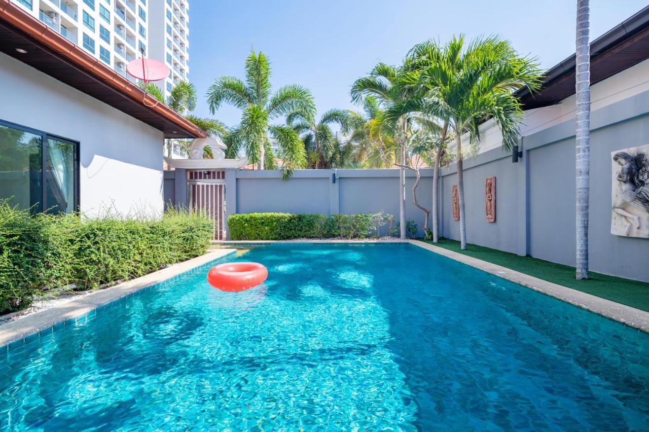 Villa Luxury 3 Bhk 200m From The *
