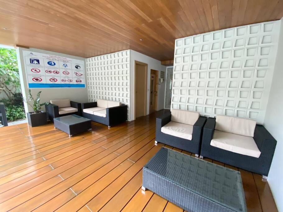 Aurora 300 Meters From The Sea * Pattaya