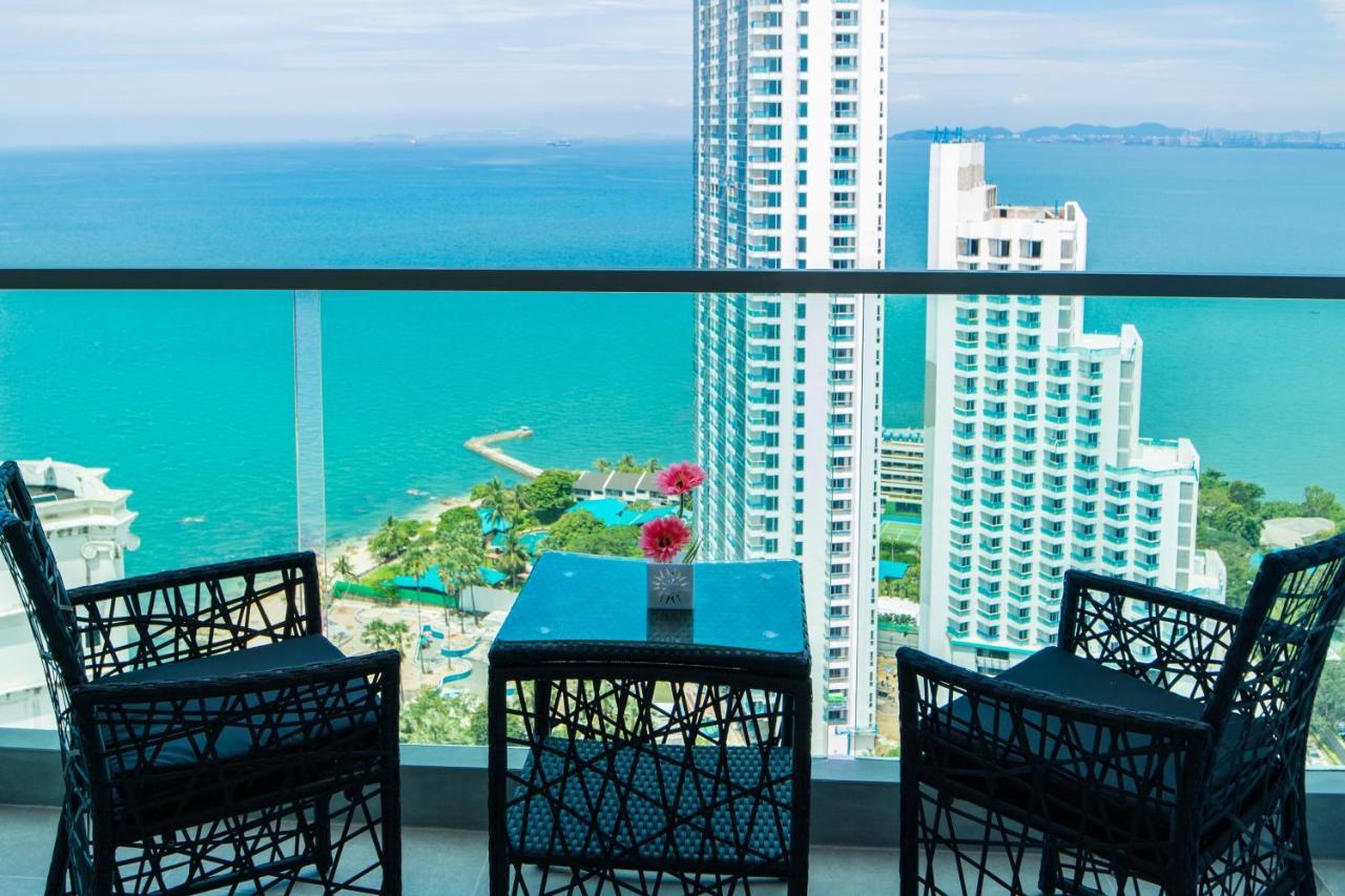 W Tower By Tech โรงแรม