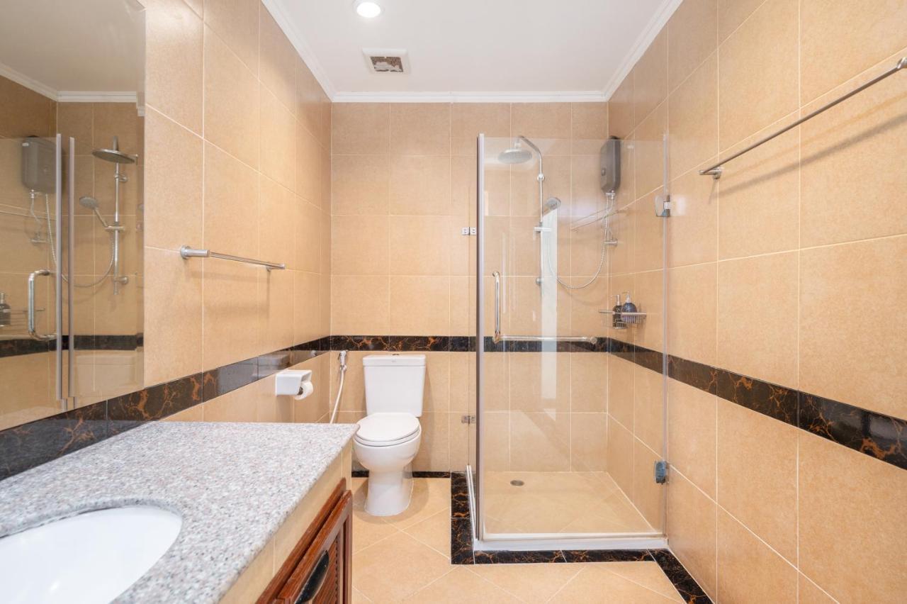 Luxury 3 Bhk 200m From The * Pattaya