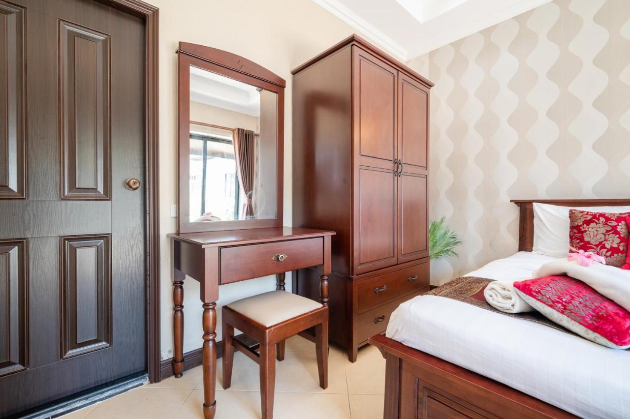 Luxury 3 Bhk 200m From The * Pattaya