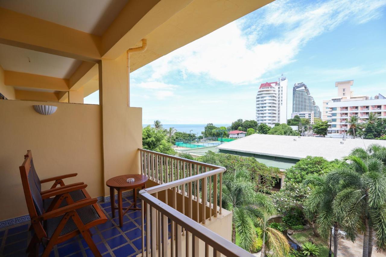Dusit Thani 5*