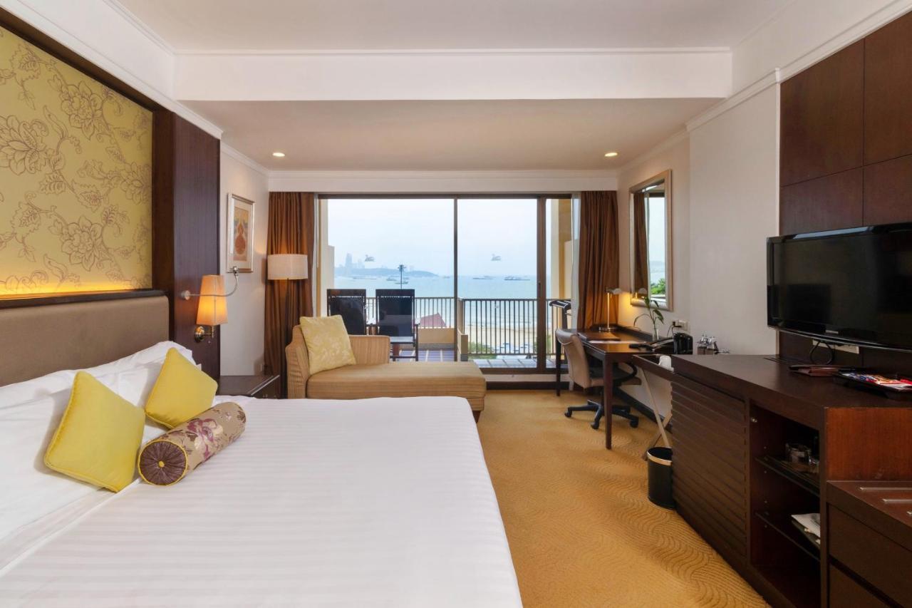 Dusit Thani Resort 5*