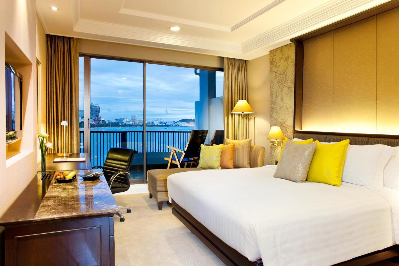 Dusit Thani Resort 5*