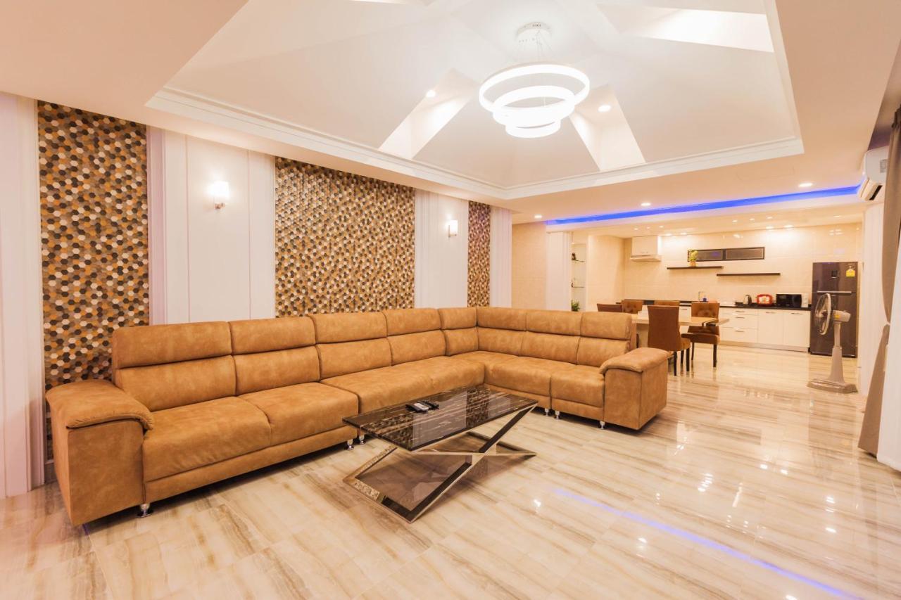Villa Pool B5 Pattaya