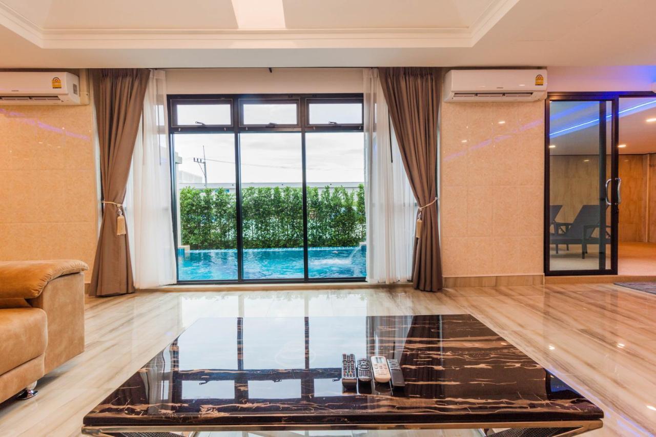 Villa Pool B5 Pattaya