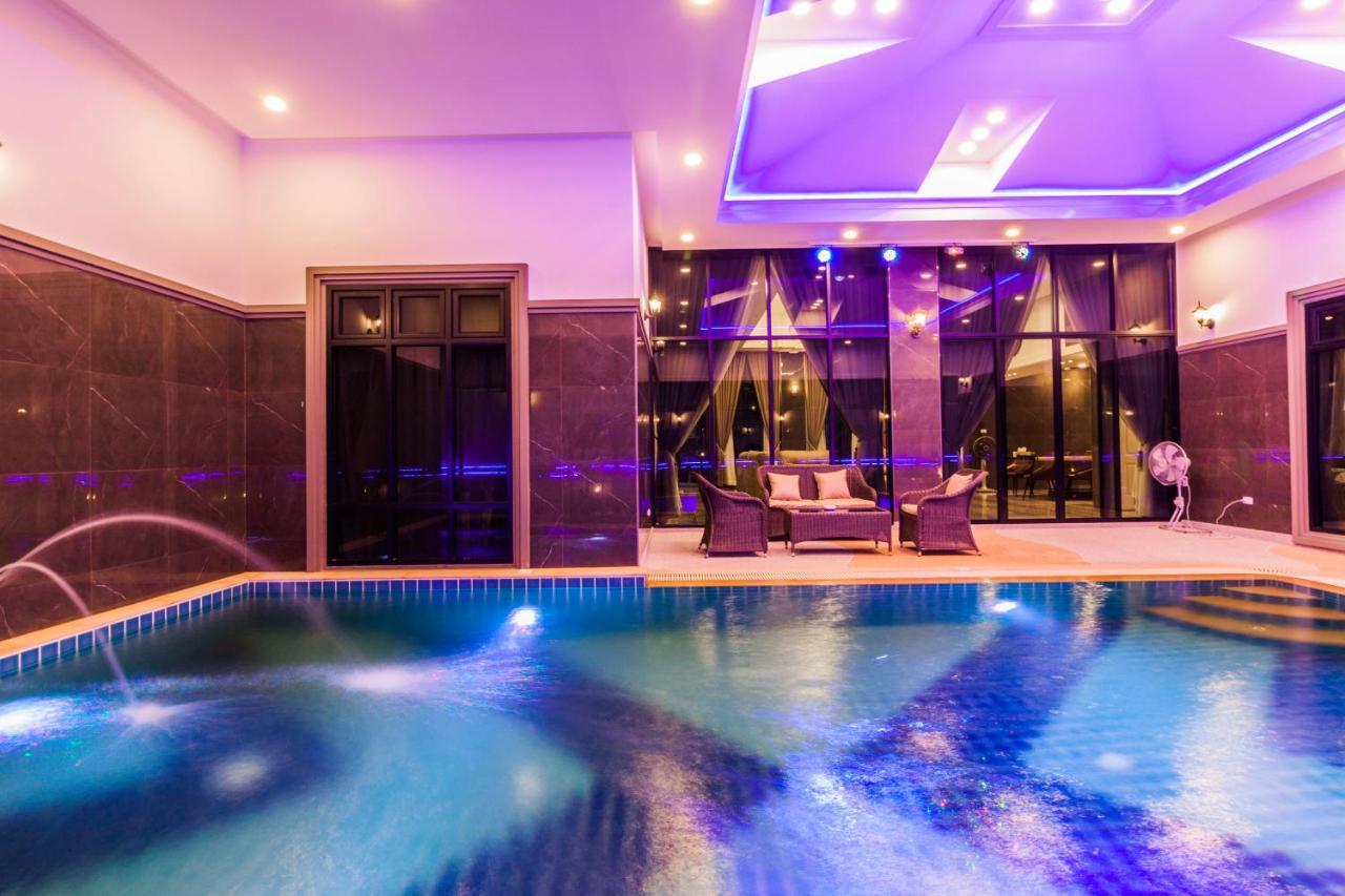 Pool B5 *