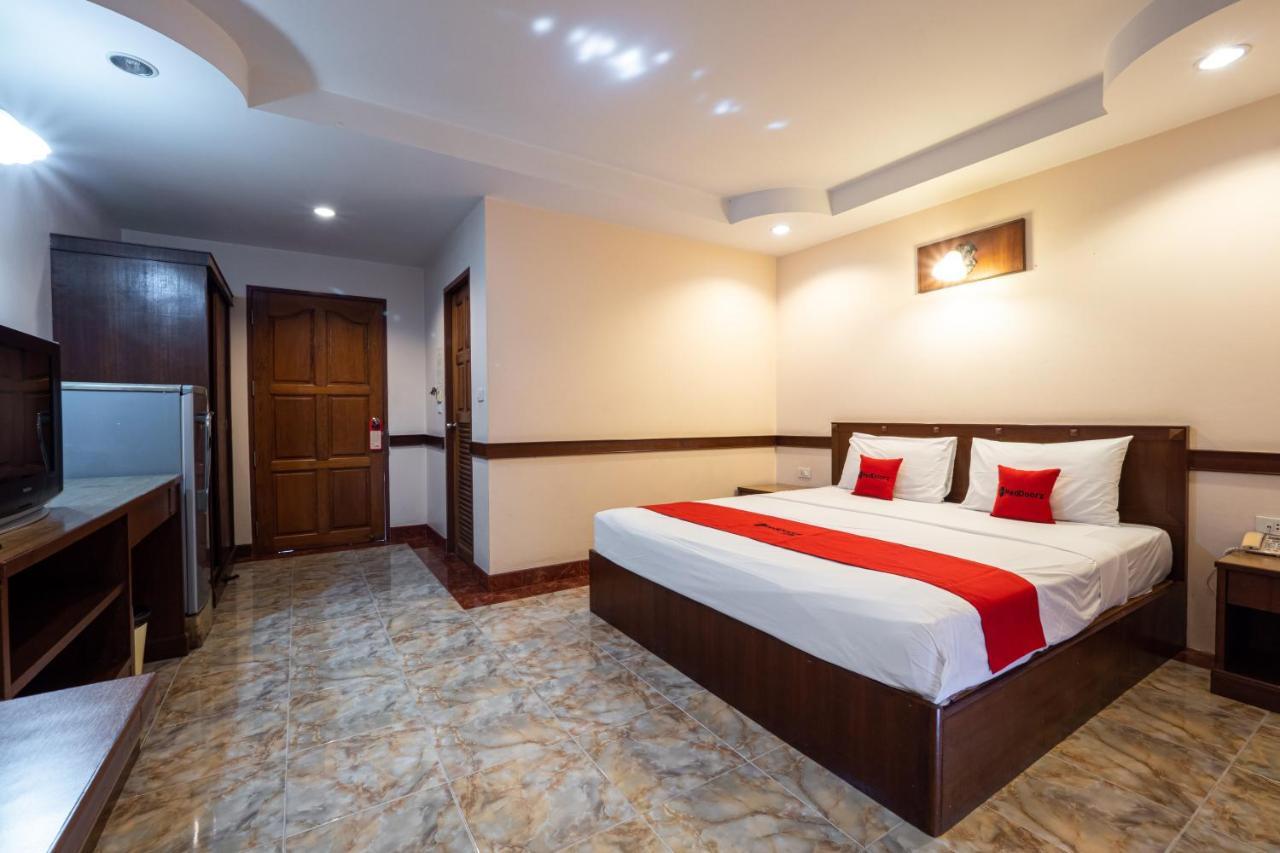 Reddoorz Navin Mansion 3 3* Pattaya