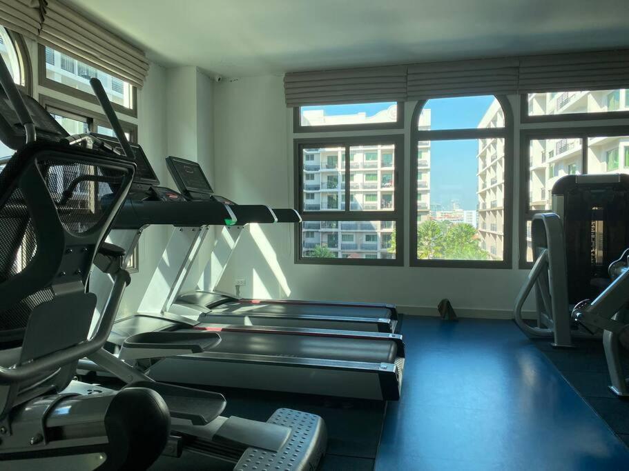 Serene 1-bedroom Arcadia Continental Apartment *