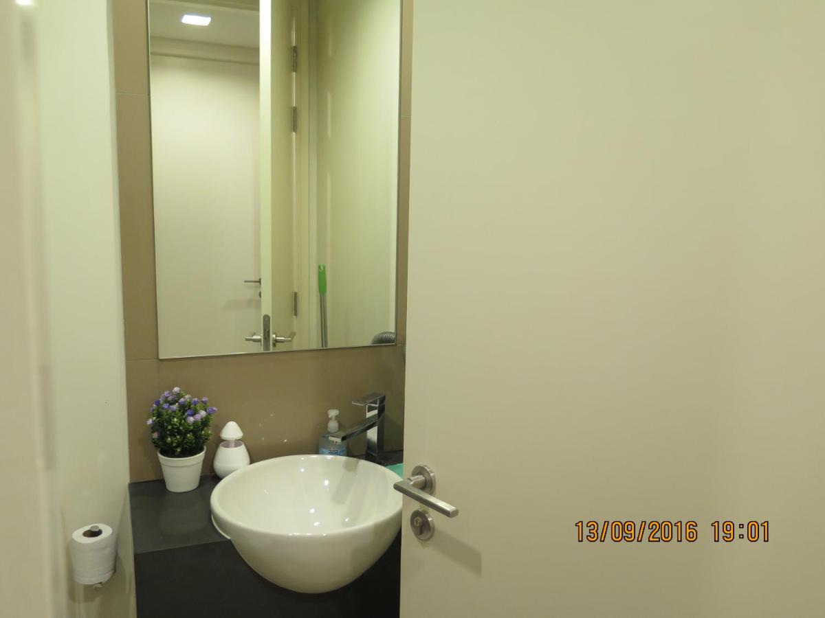 Holiday home Two Bedrooms 31st Floor 100 Bay Seaview
