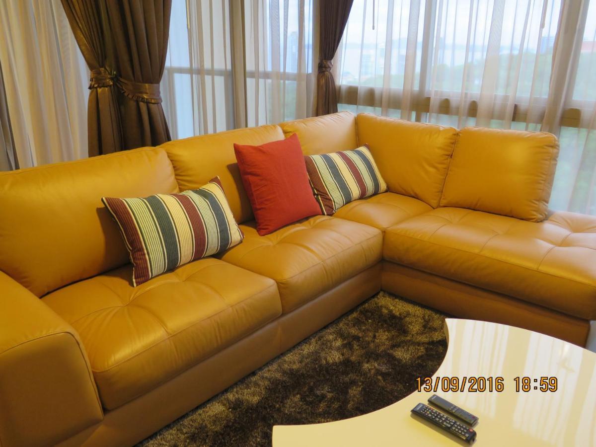 Holiday home Two Bedrooms 31st Floor 100 Bay Seaview