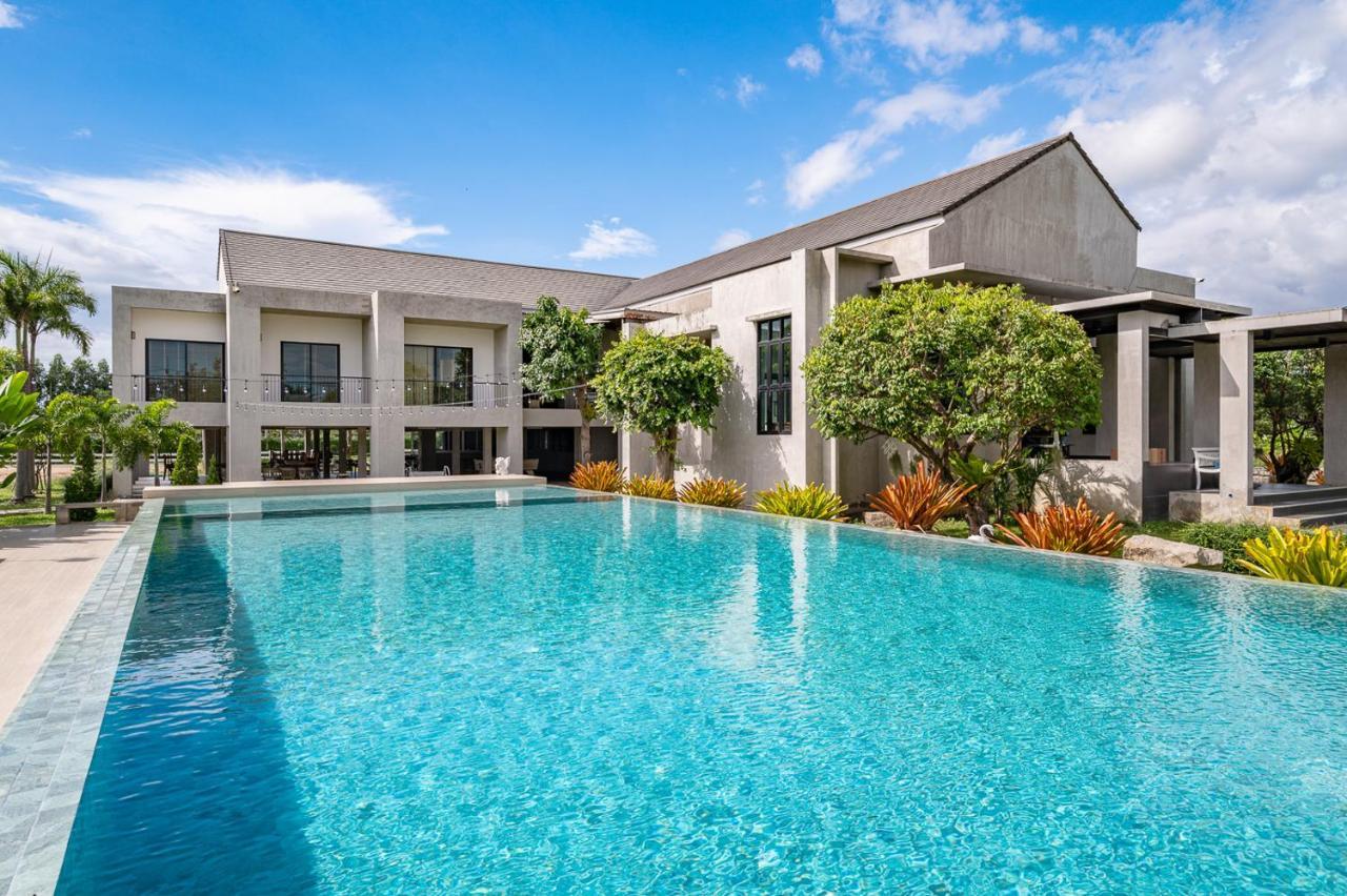 Villa Pirom Garden Private Pattaya
