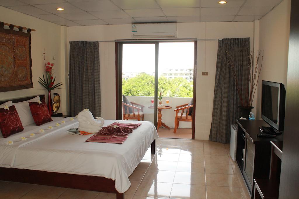 Hotel Hillside