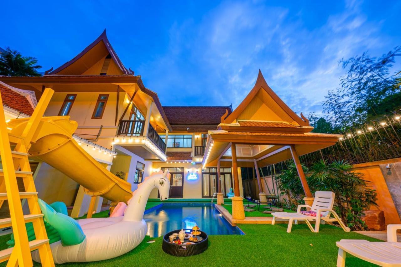 Bali Beach Pool Villa Pattaya