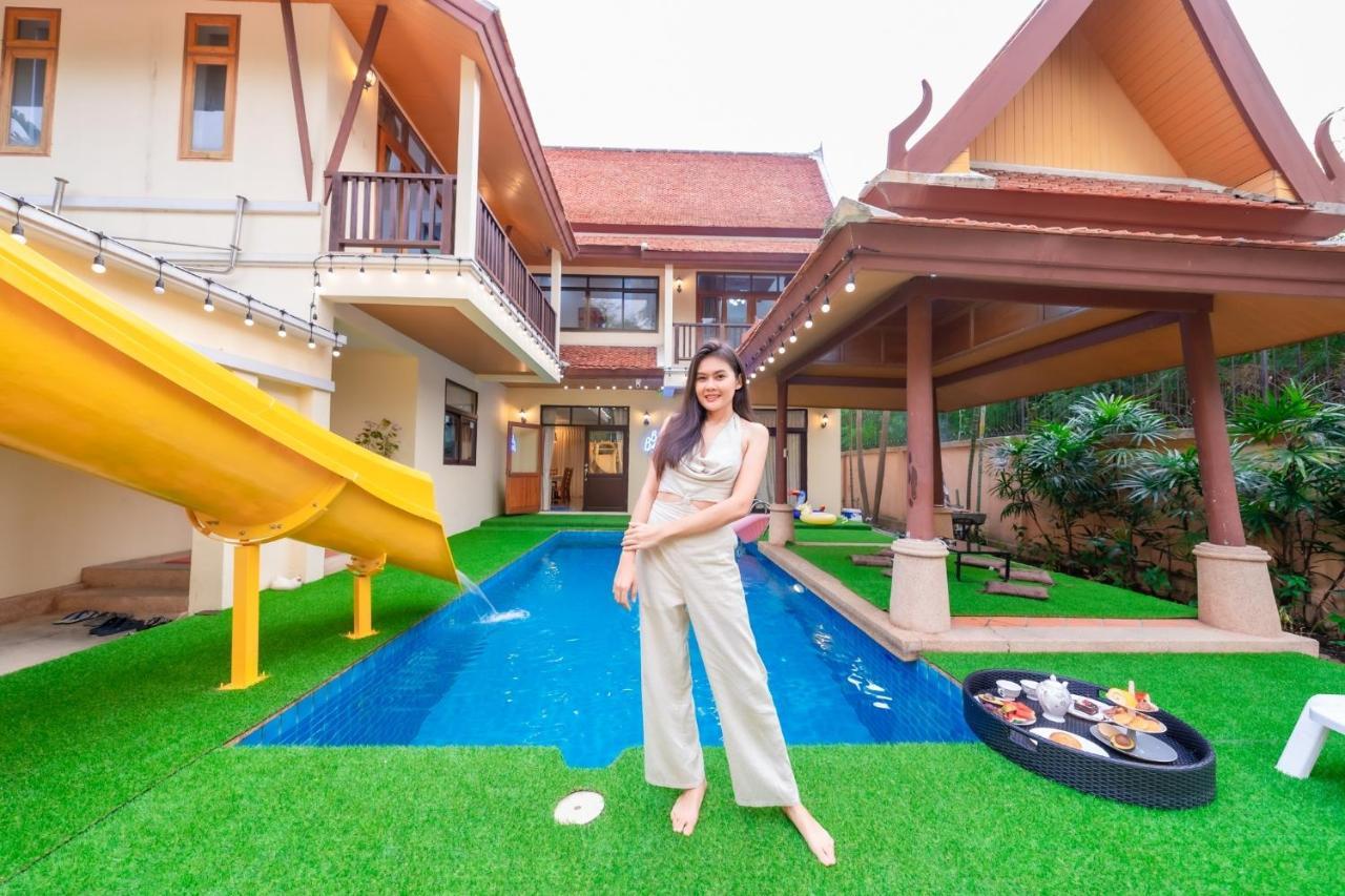 Bali Beach Pool * Pattaya