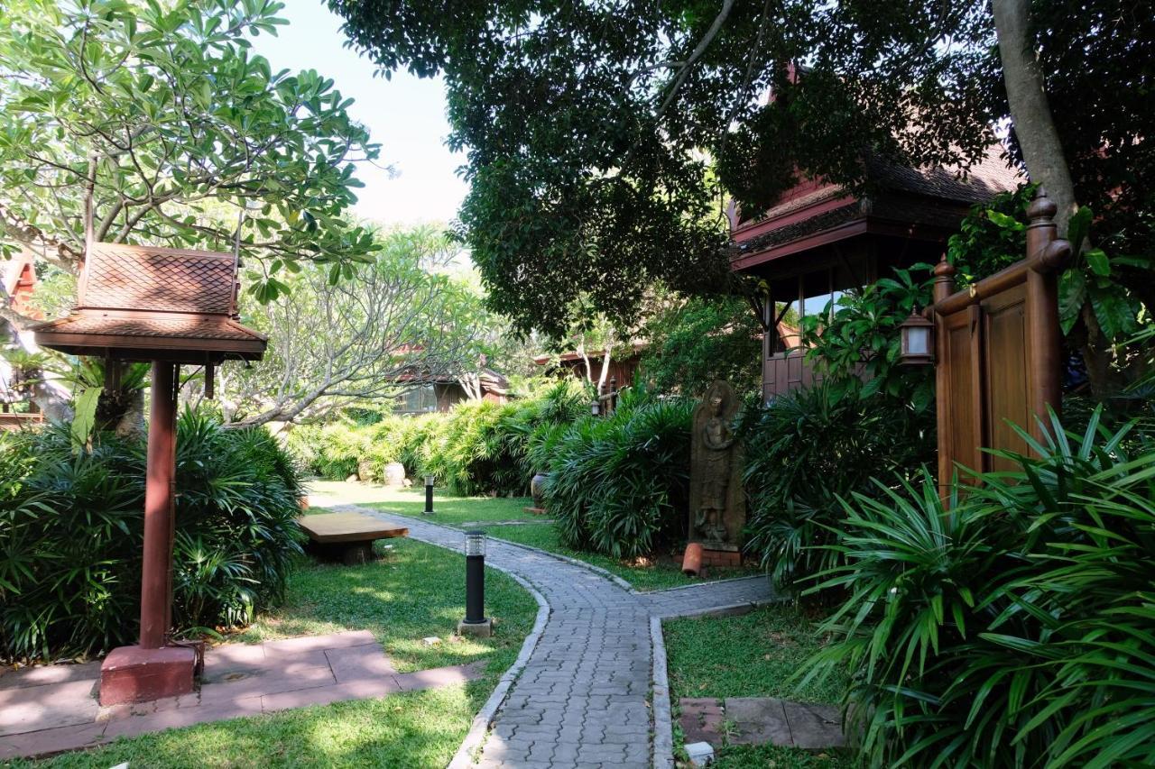 Sugar Hut & Restaurant Tempat peranginan