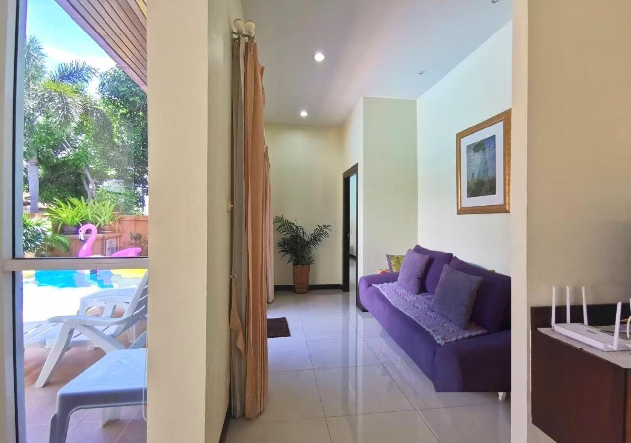 Baronial Pool Villas Pattaya