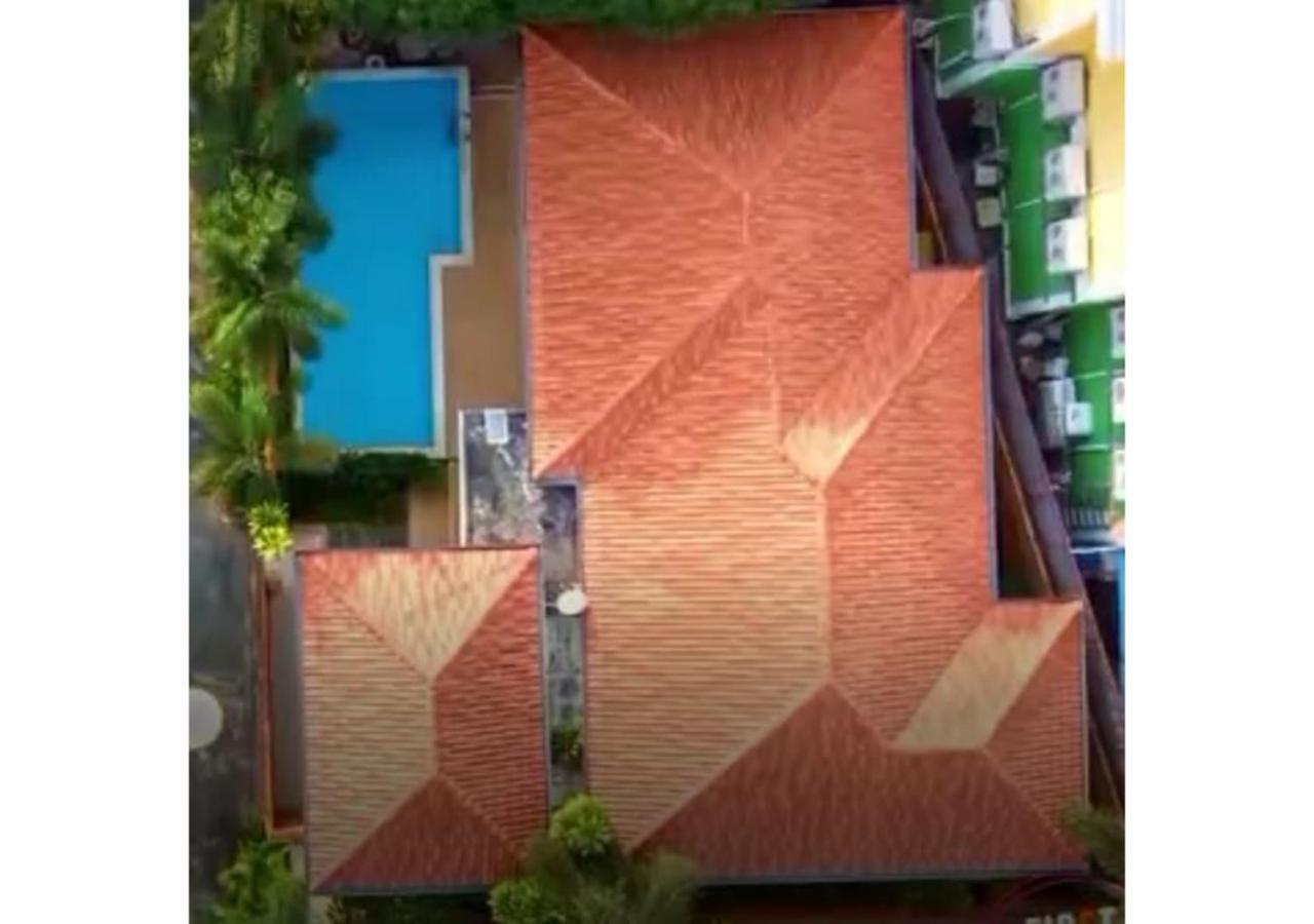 Baronial Pool Villas Pattaya