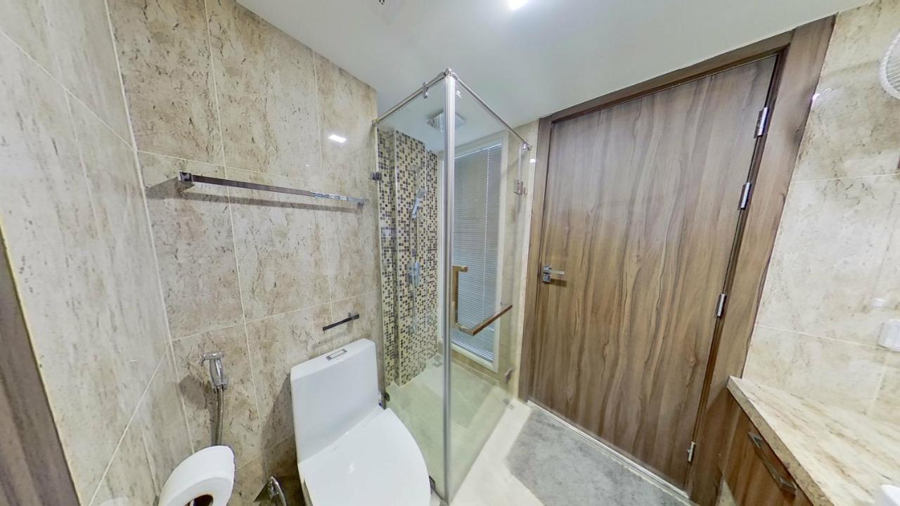 Large Luxury - 2 Bedroom - Centre - Grand Avenue Residences, Pool View - 312