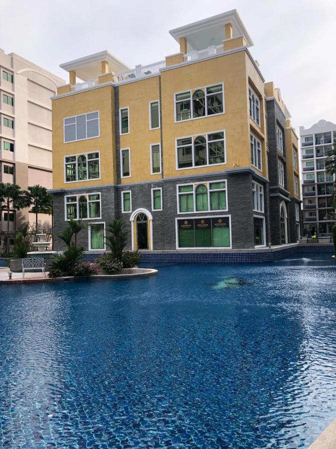 Tempat peranginan Arcadia Continental 2*