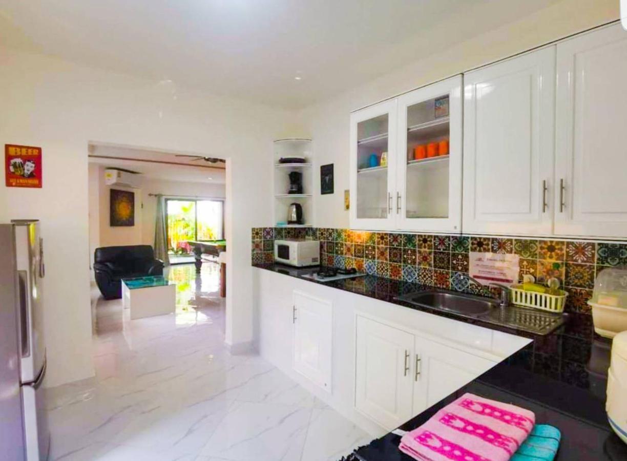 Corner - House Walking Street 4 Bedrooms *