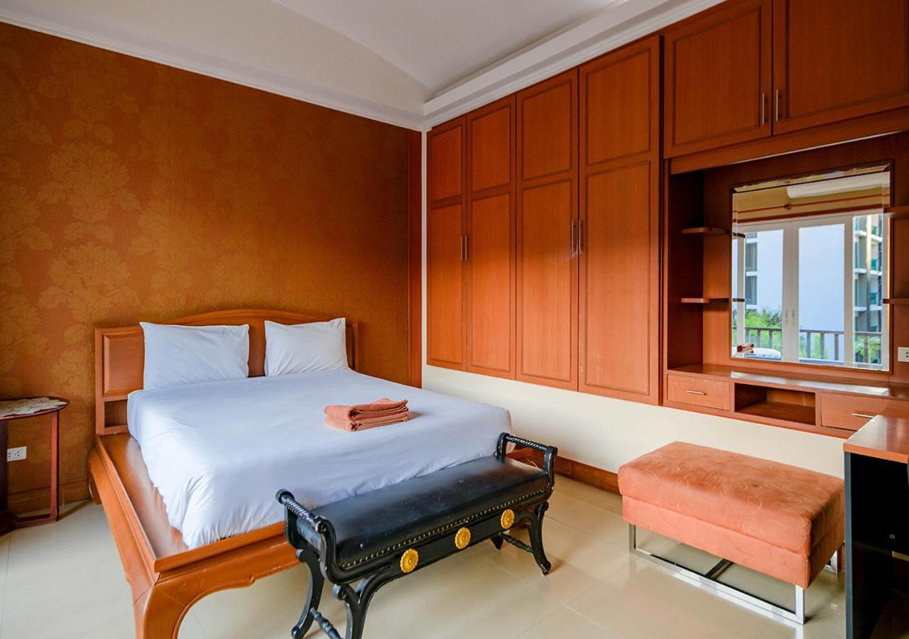 4 Bedroom Town With Private Pool Pattaya