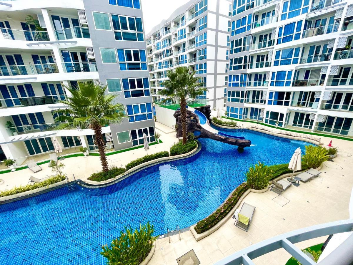 Large Luxury - 2 Bedroom - Centre - Grand Avenue Residences, Pool View - 312 *