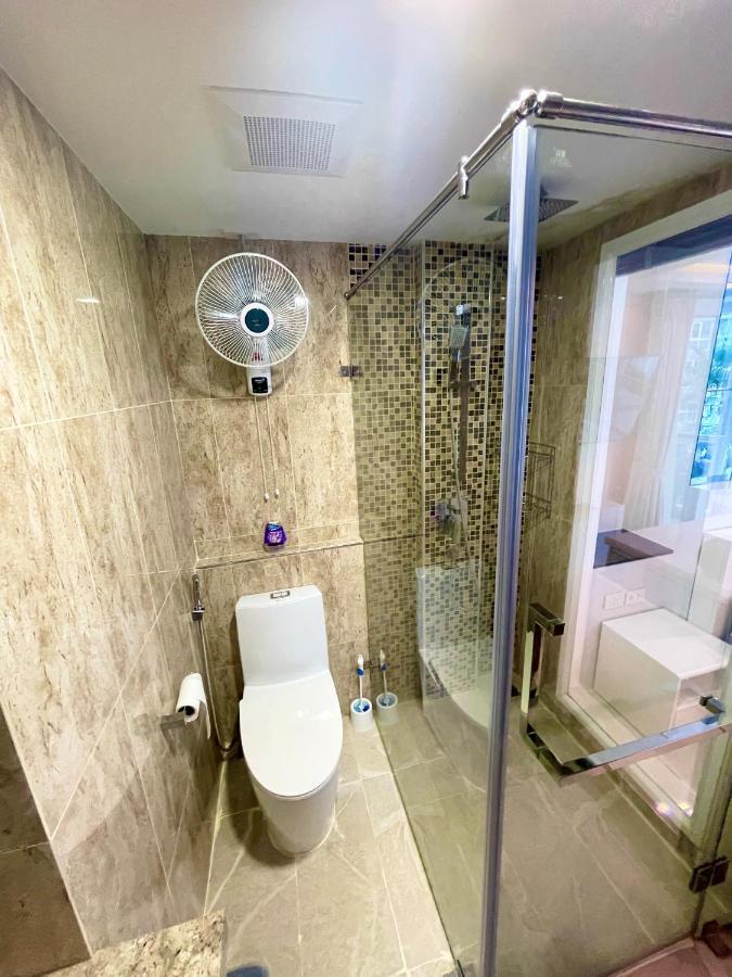 Large Luxury - 2 Bedroom - Centre - Grand Avenue Residences, Pool View - 312 Pattaya