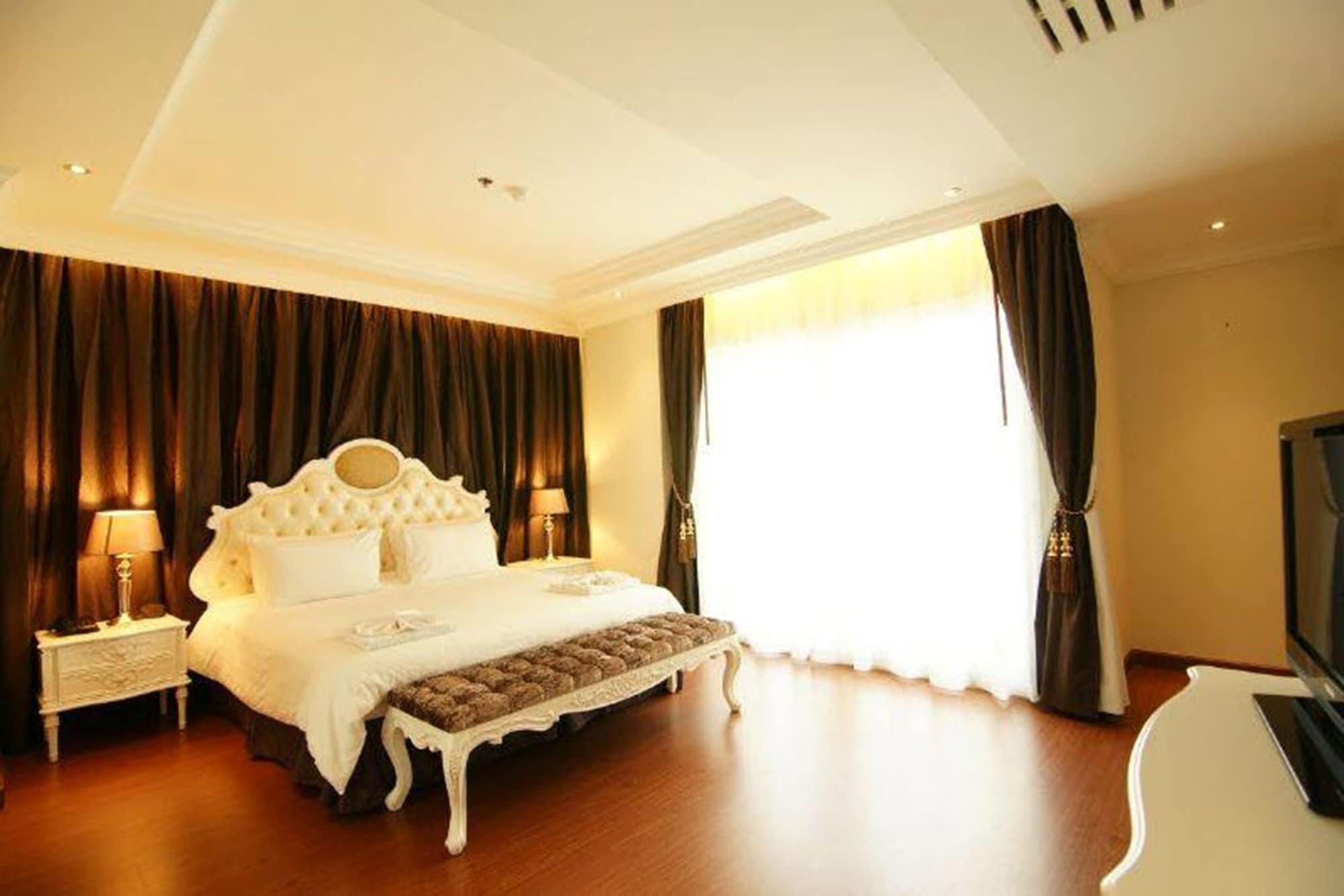 Hotel Lk Miracle - Sha Extra