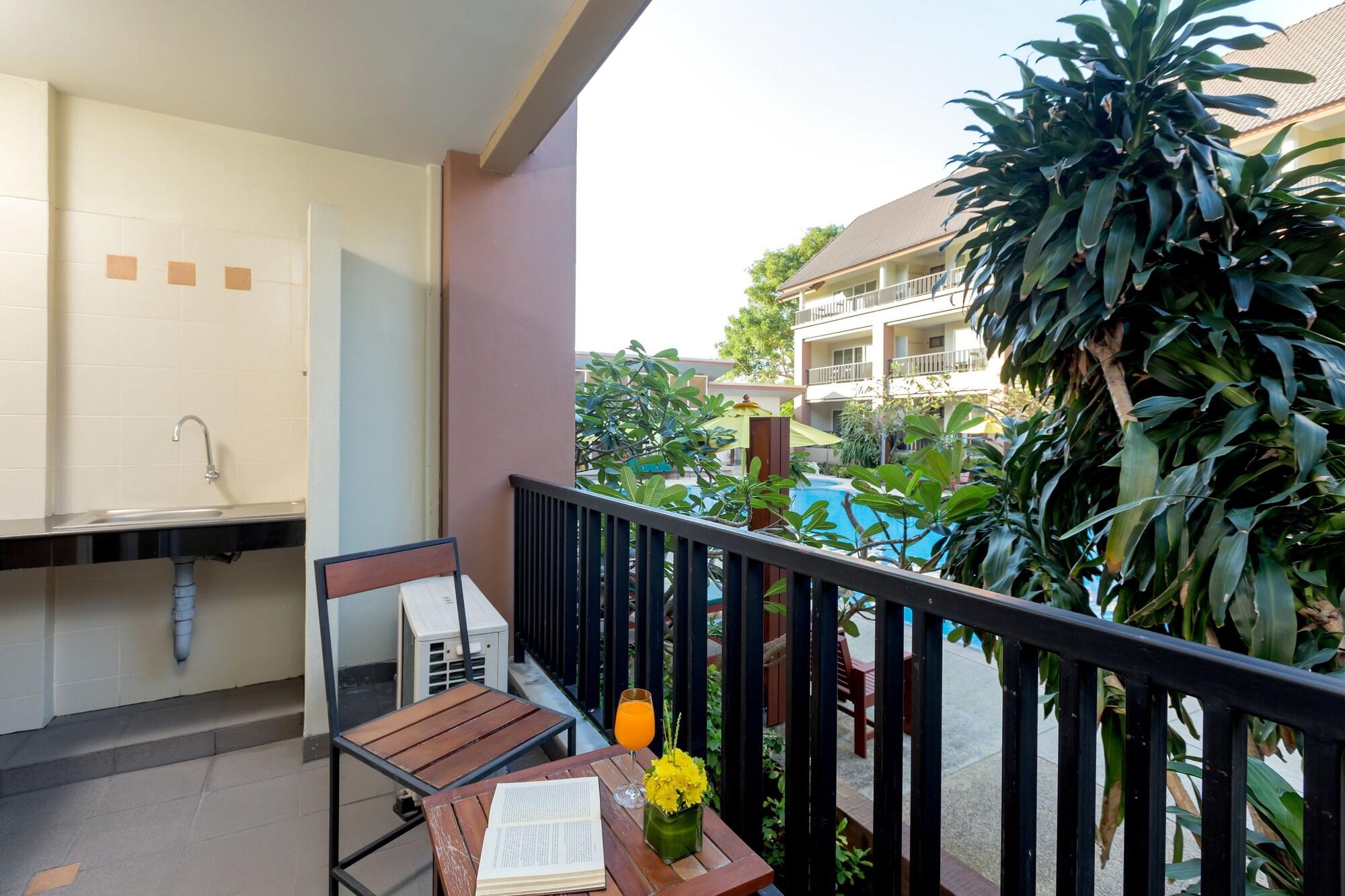 Authong Hotel 4*