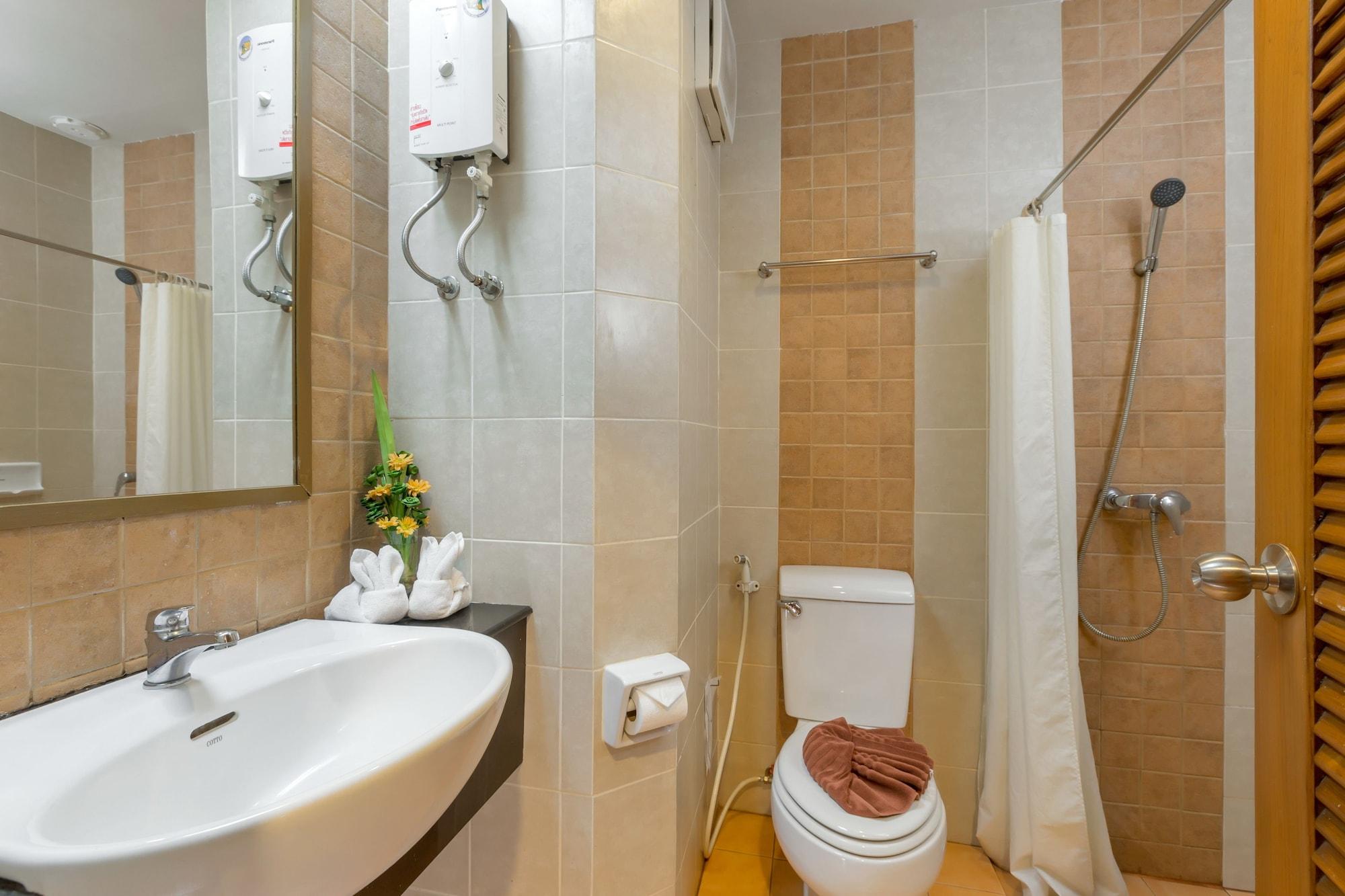 Hotel Authong 4*