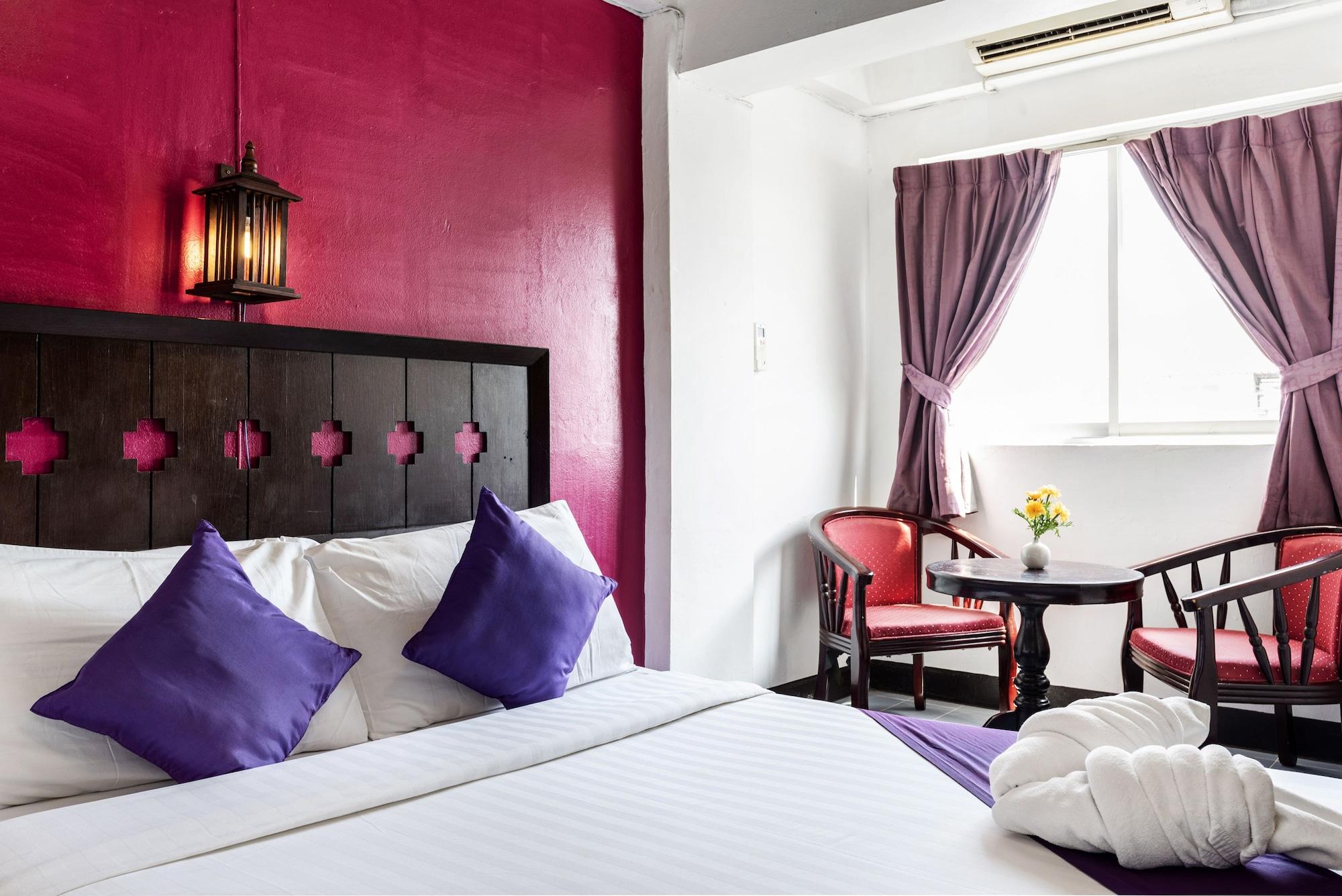 Sawasdee Hotel 2*