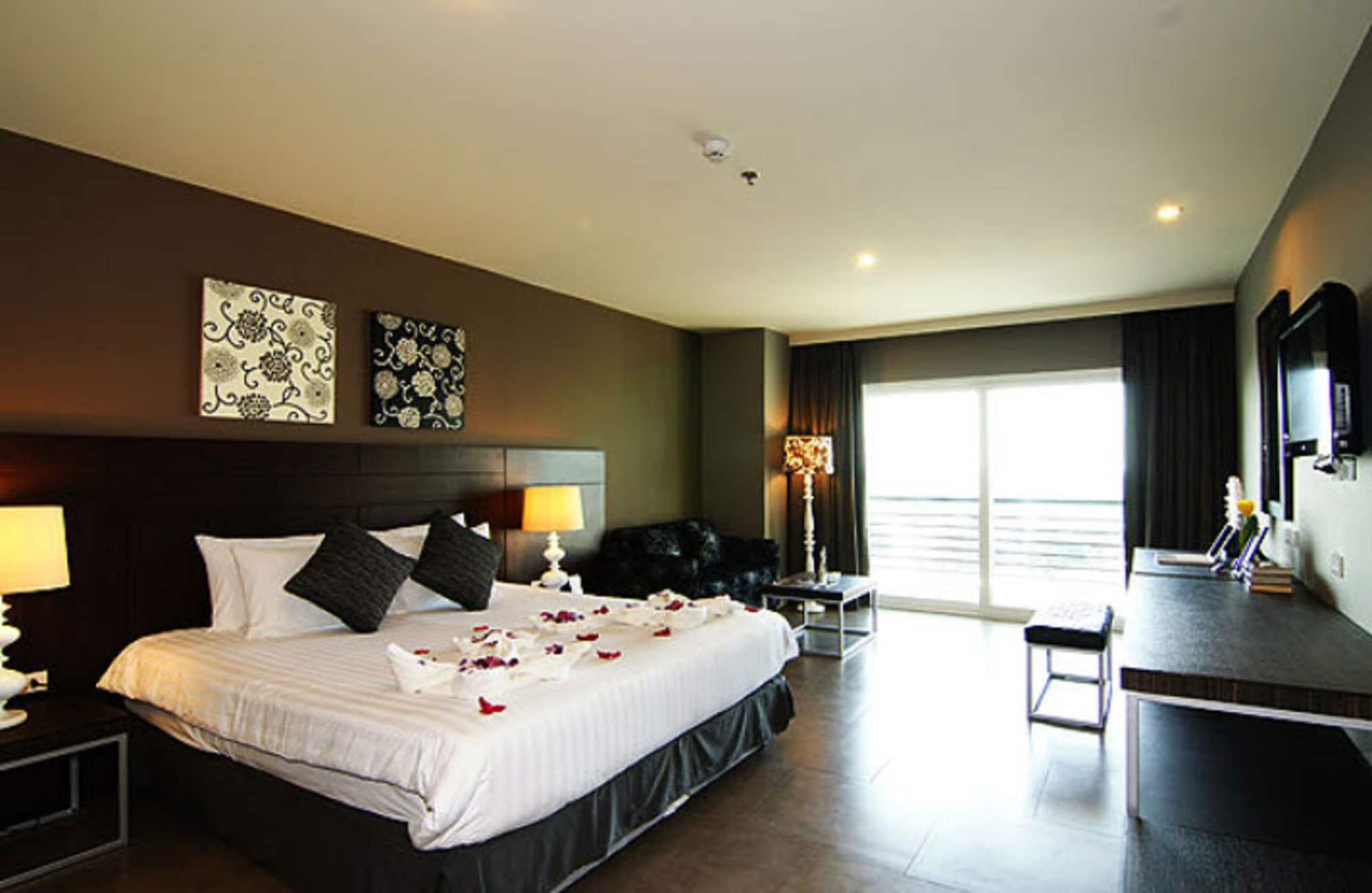 Sea Me Spring Tree Hotel (Adults Only)