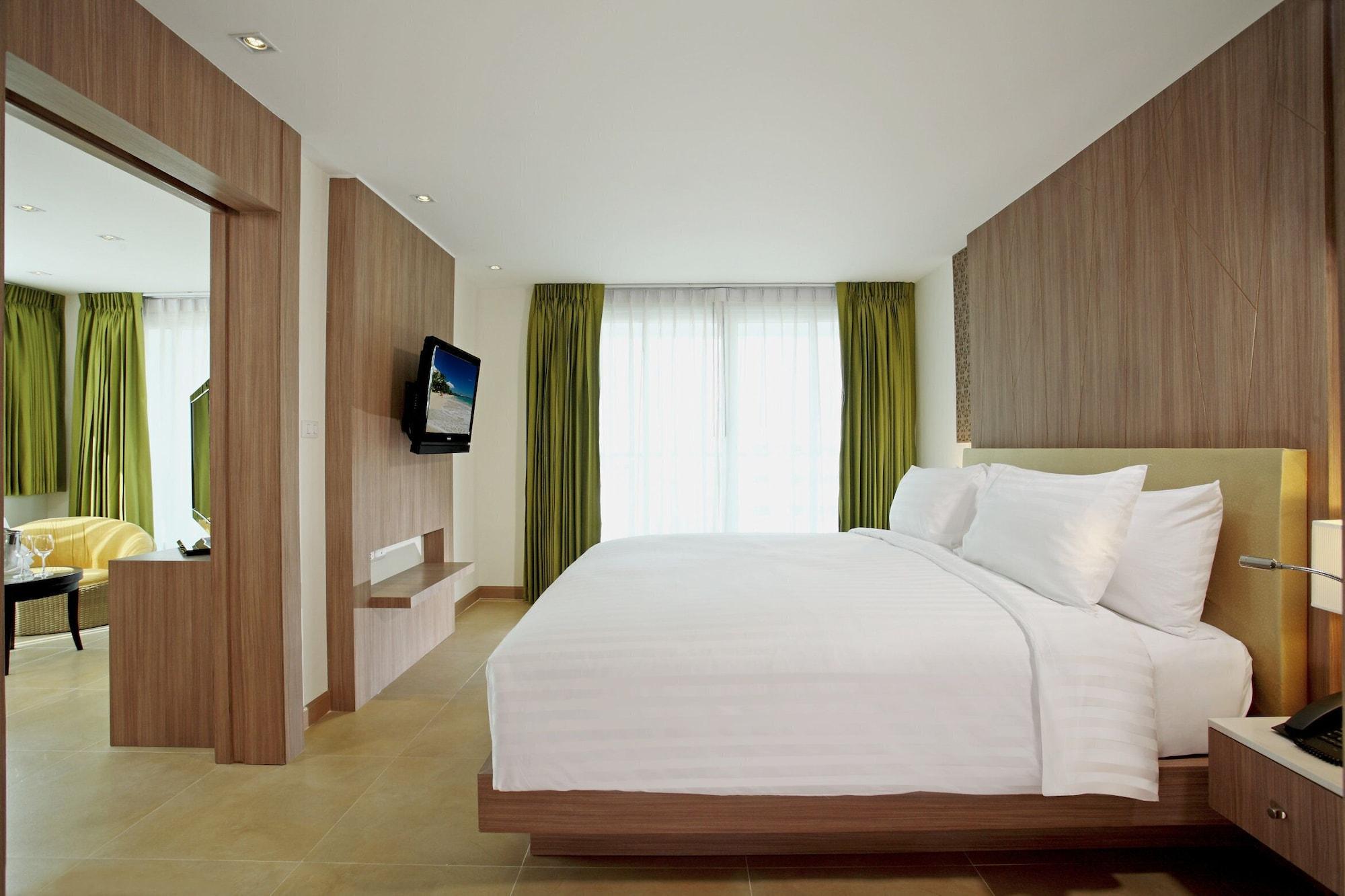 Centara Hotel 4*