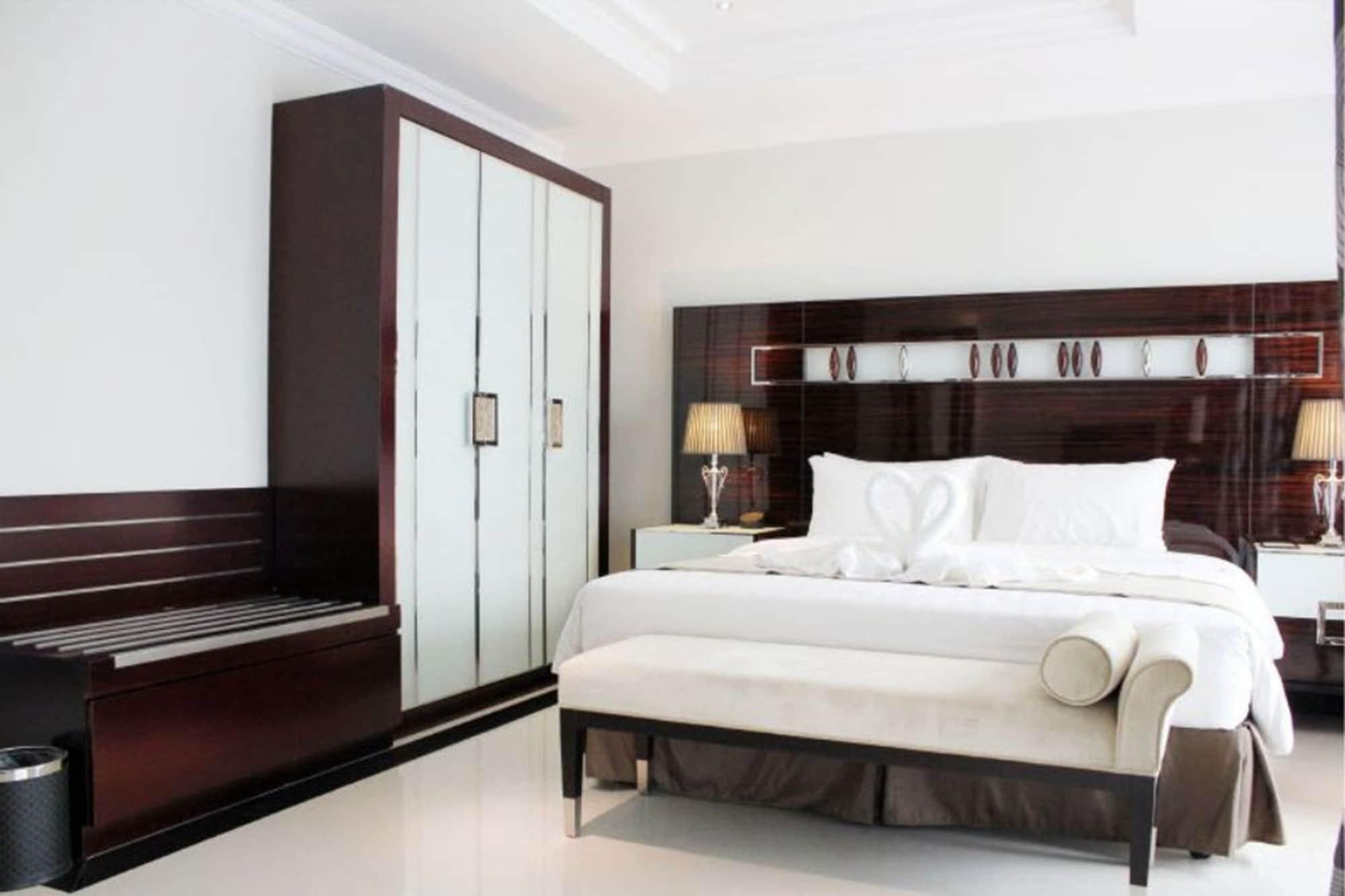 Lk Royal Wing Hotel